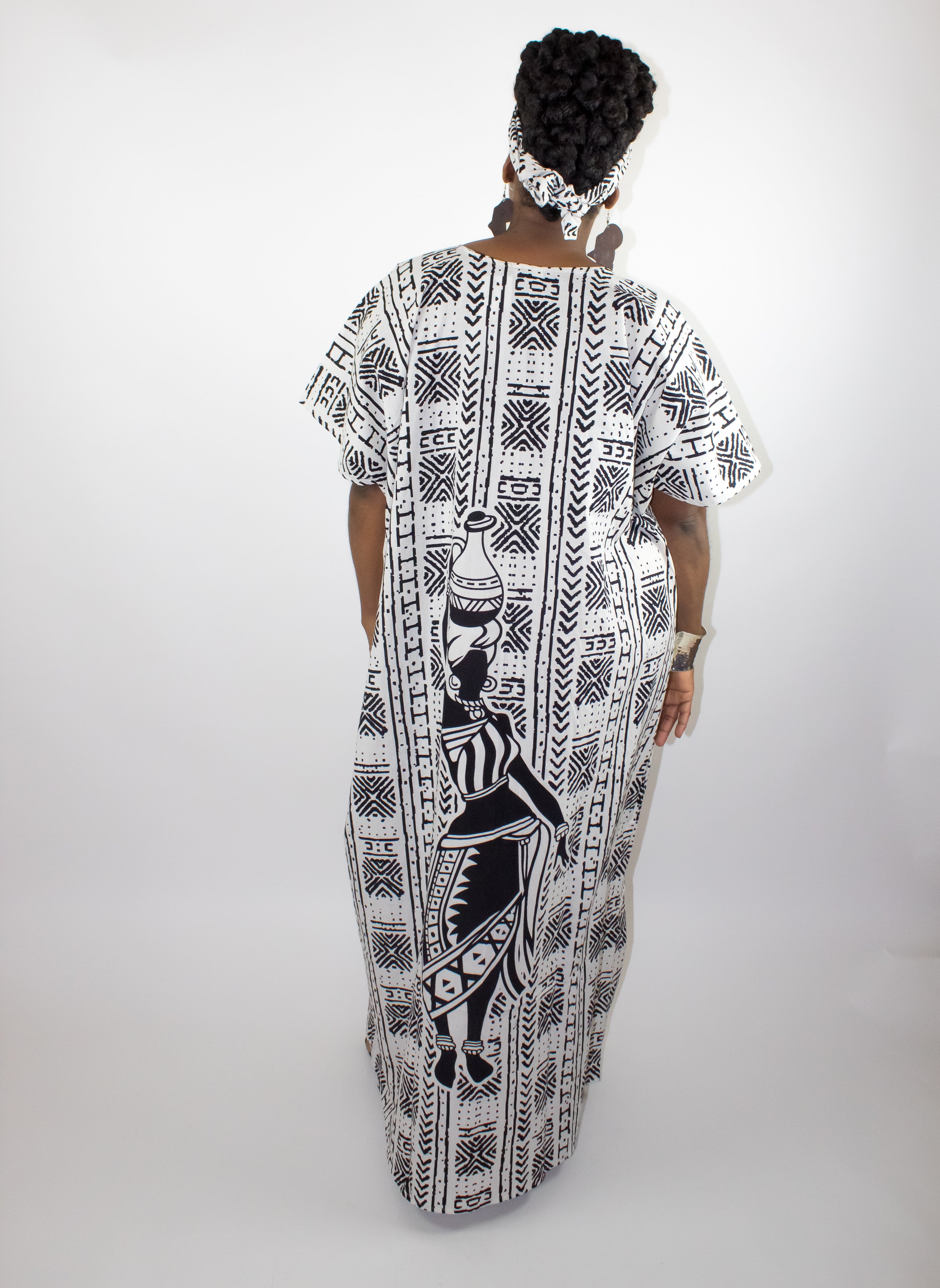Black and shop white caftan